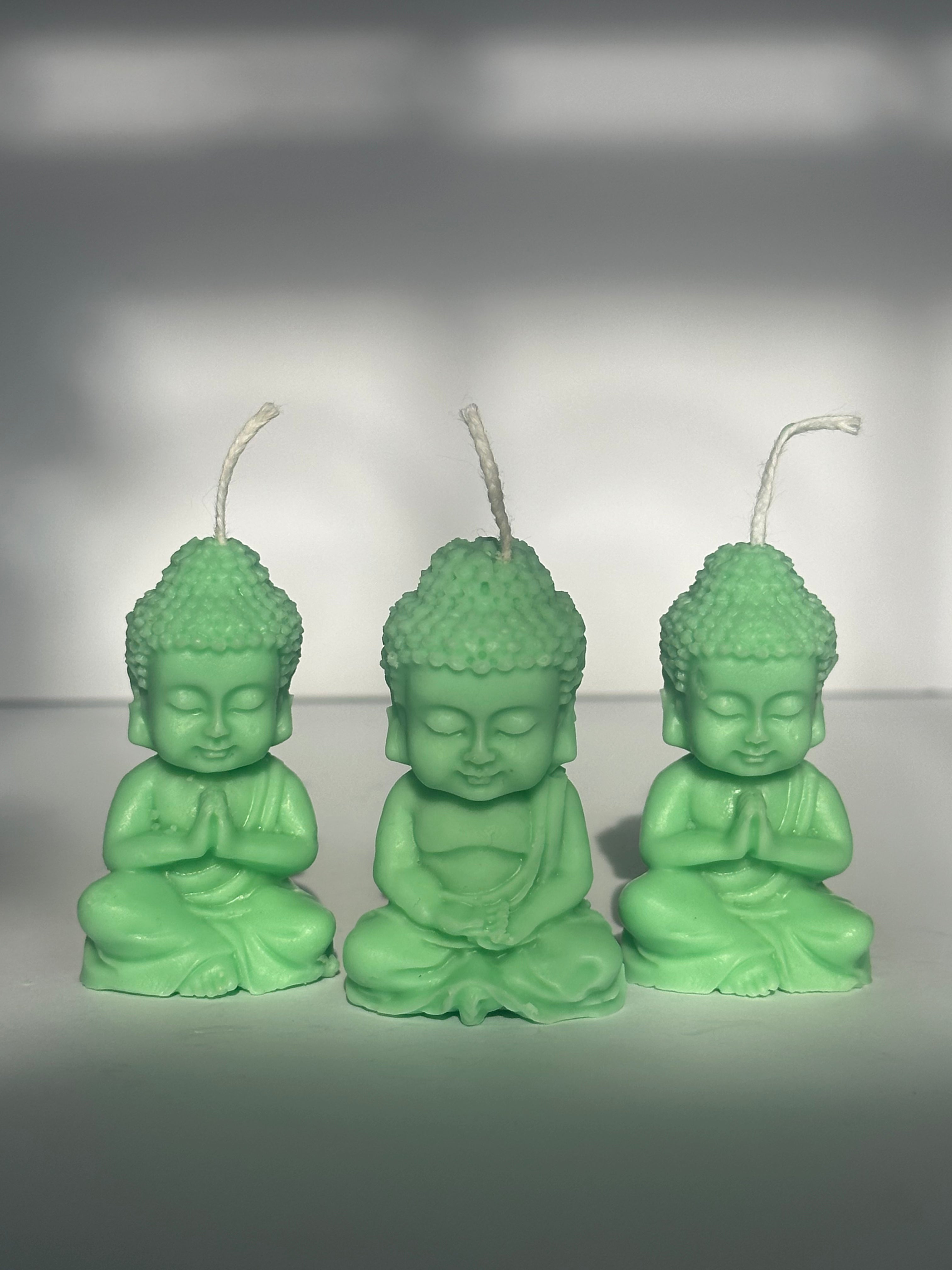 Buddha Bust Candle – Sculptural Soy Wax Pillar | Unique Statue Candle | Handmade Aesthetic Decor | Zen Spiritual Gift for Home